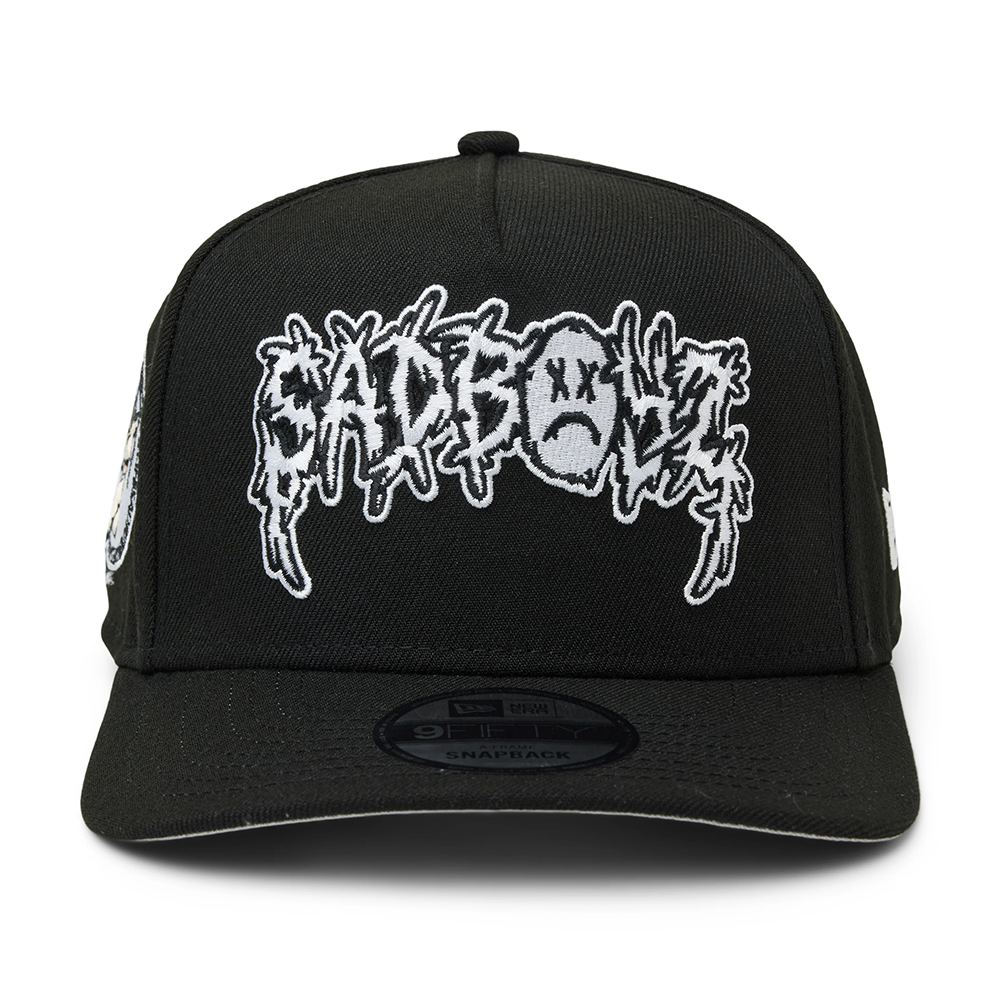 SNAPBACK CAP - BLACK
